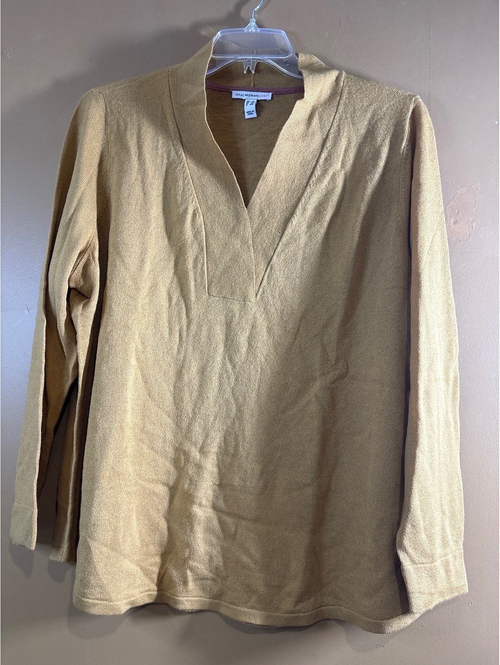 HC1239. Isaac Mizrahi LIVE! Women's Plus Size 1X Camel Pullover Sweater